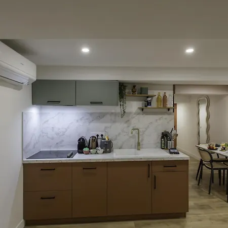 Apartment #20 Staywizus - 1 Bdr Heart Of Old Town Ac Wifi 5 Mins To Sea Nizza